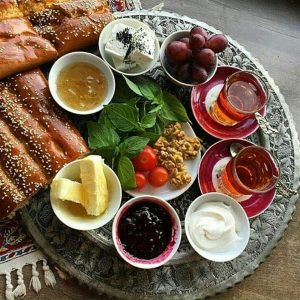 دیس صبحانه سرد
